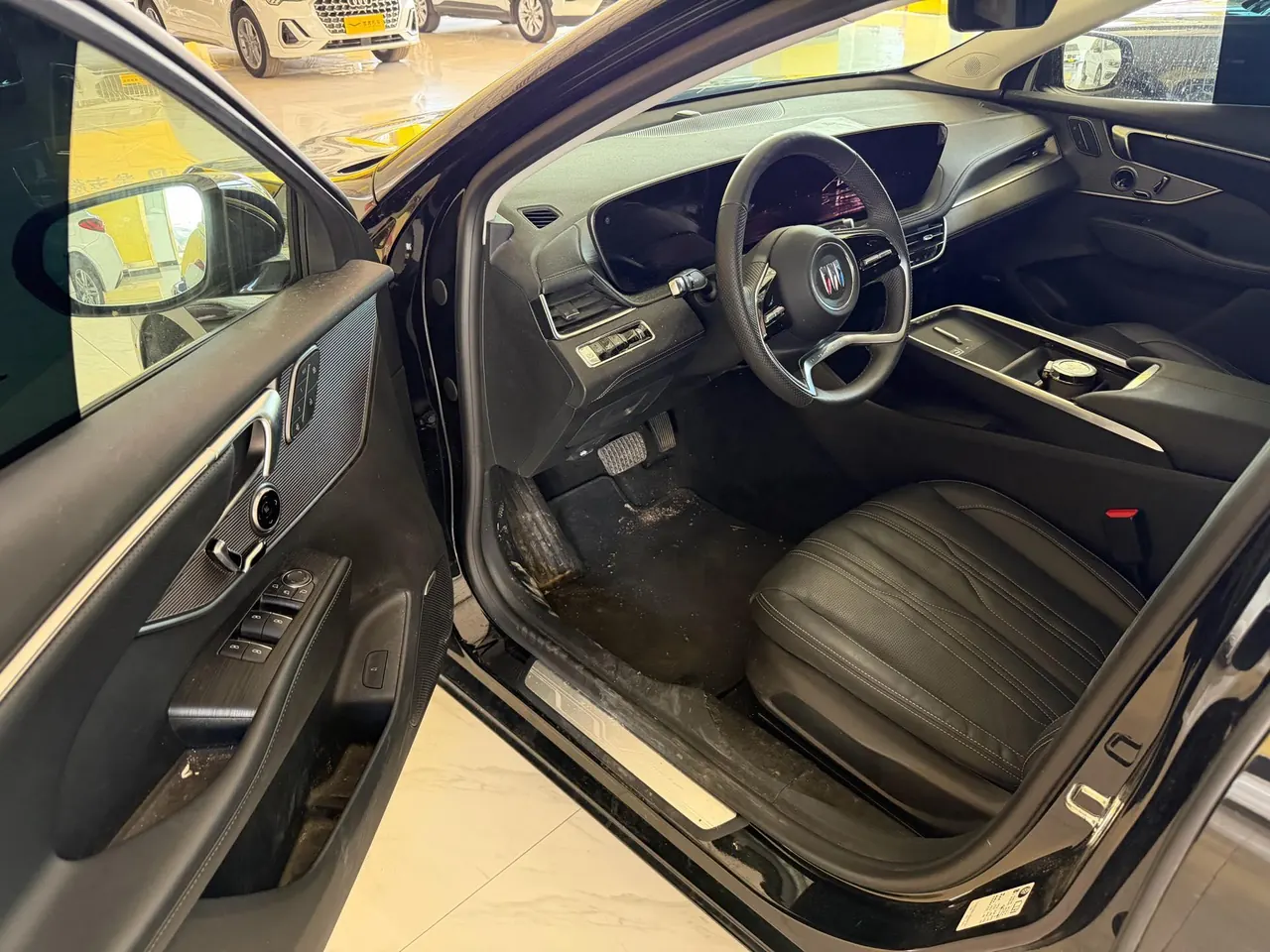 Buick 2025 LaCrosse 2.0T Platinum Avia Edition Automatic Gear 2