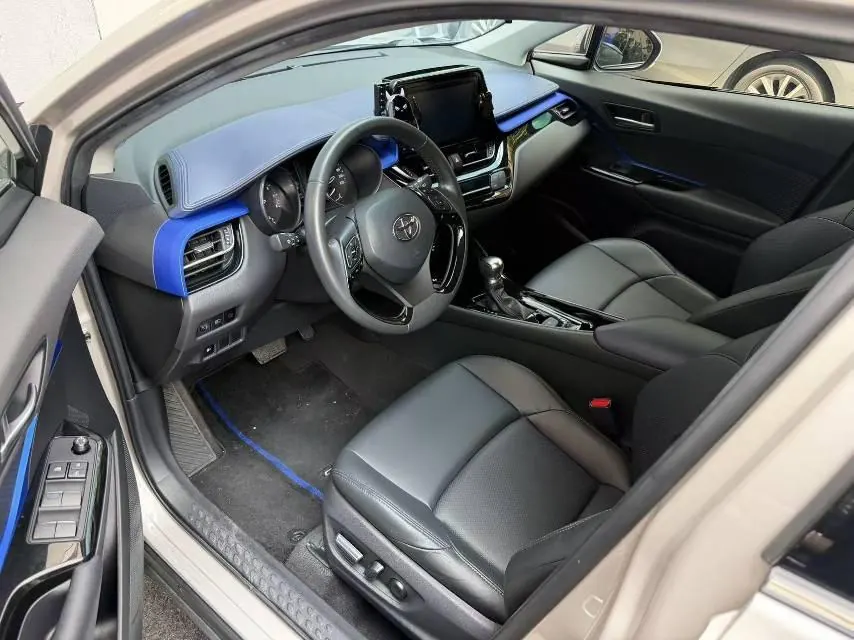 Toyota 2021 C- HR 2.0 Stepless Deluxe Edition Automatic Gear 6
