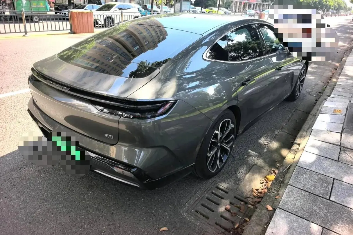 Geely Galaxy 2025 E 8 610km Discovery Edition Automatic Gear 3