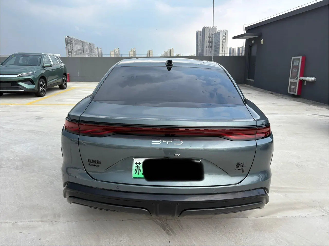 BYD 2025 Han L DM-p 1.5T Stepless Four-wheel Drive Laser Radar Flagship Automatic Gear 6
