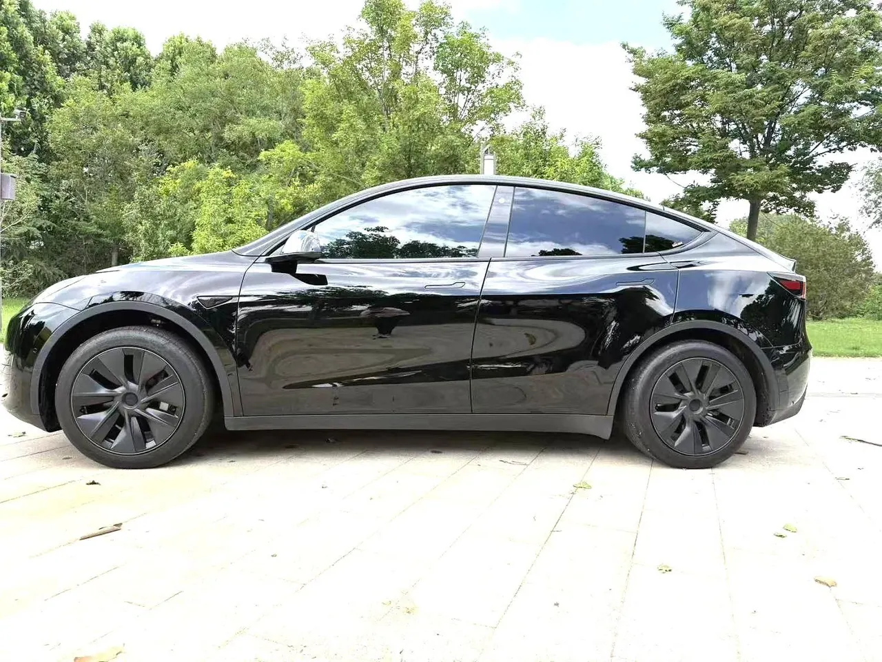 Tesla 2023 Model Y rear-wheel drive version automatic transmission 5