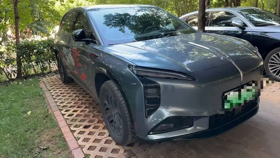 HongQi 2025 Tiangong 08 730 Max Rear Drive Automatic Gear 2
