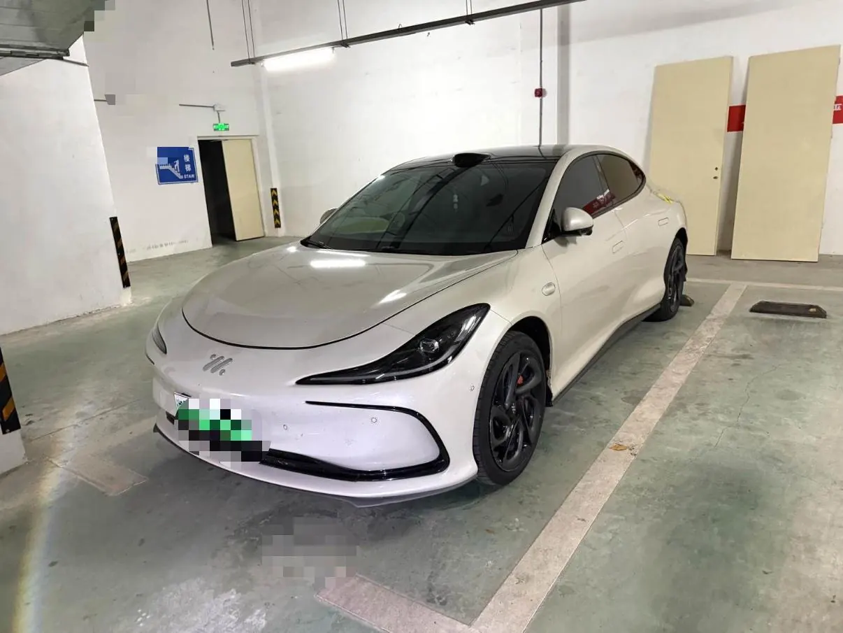 Открыть галерею: IM 2024 IM L6 Max Super Performance Edition Automatic Gear