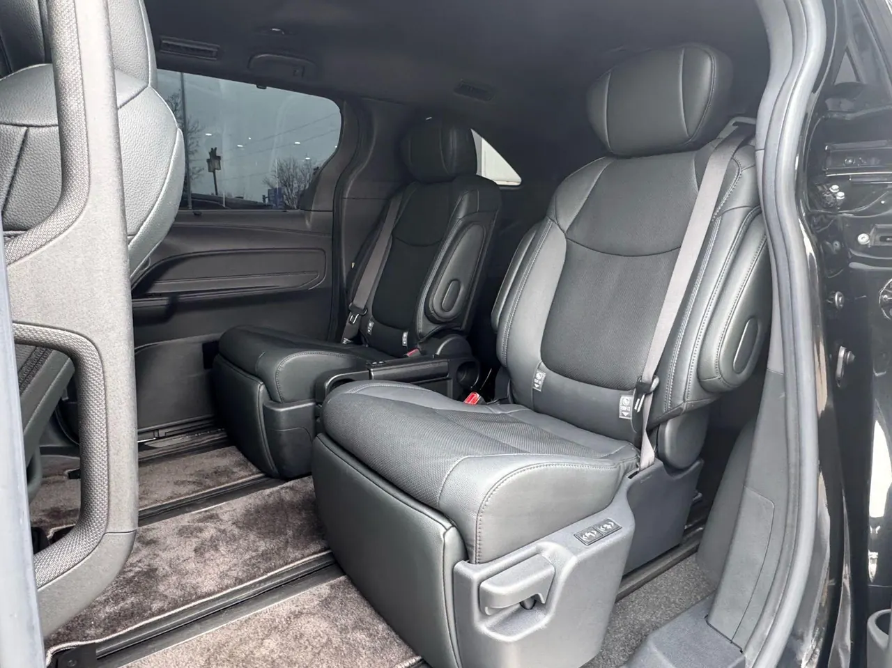 Toyota 2023 Sai 2.5 Stepless Premium Edition Automatic Gear 7