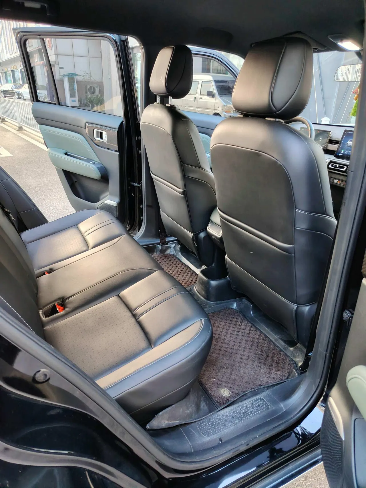 BaoJun 2025 Yueyou Plus Flagship 5-seat Automatic Gear 8
