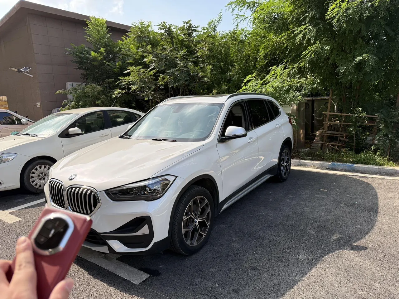 BMW 2022 X1 sDrive20Li 1.5T fashion automatic gear - View 1