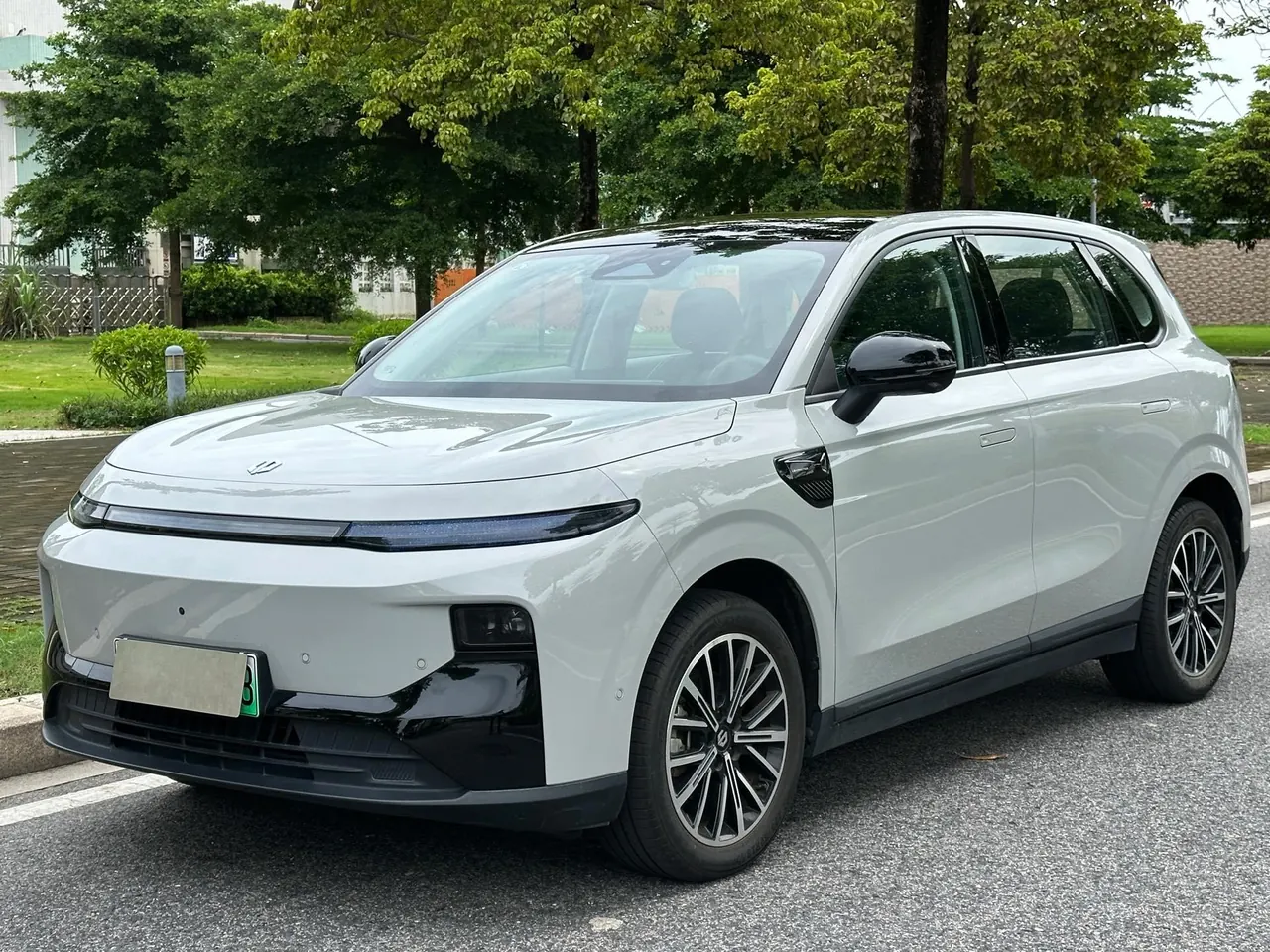 Открыть галерею: Leapmotor 2025 B 10 510 Enjoy Smart Driving Edition Automatic Gear