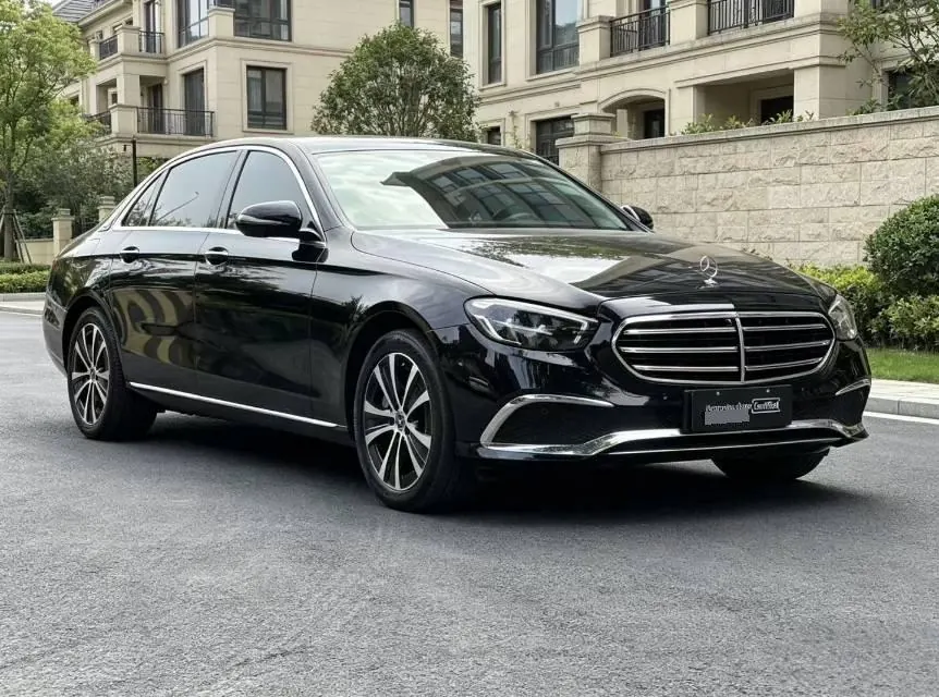 Mercedes Benz E-Class New Energy 2022 E 350 e L 2.0T Sports (Change 2) Automatic Gear 3