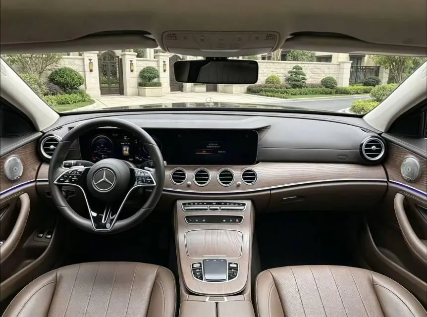 Mercedes Benz E-Class New Energy 2022 E 350 e L 2.0T Sports (Change 2) Automatic Gear 6