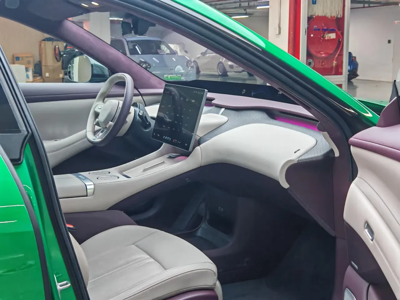 MI 2025 YU7 Long Endurance High Performance Four-wheel Drive Max Edition Automatic Gear 9