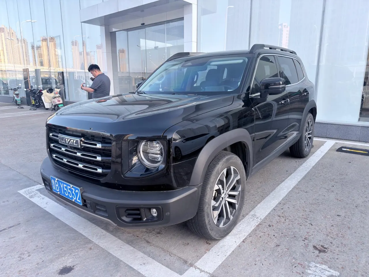 Open image lightbox: Haval 2022 big dogs 1.5T two-wheel-drive border animal husbandry version automatic gear