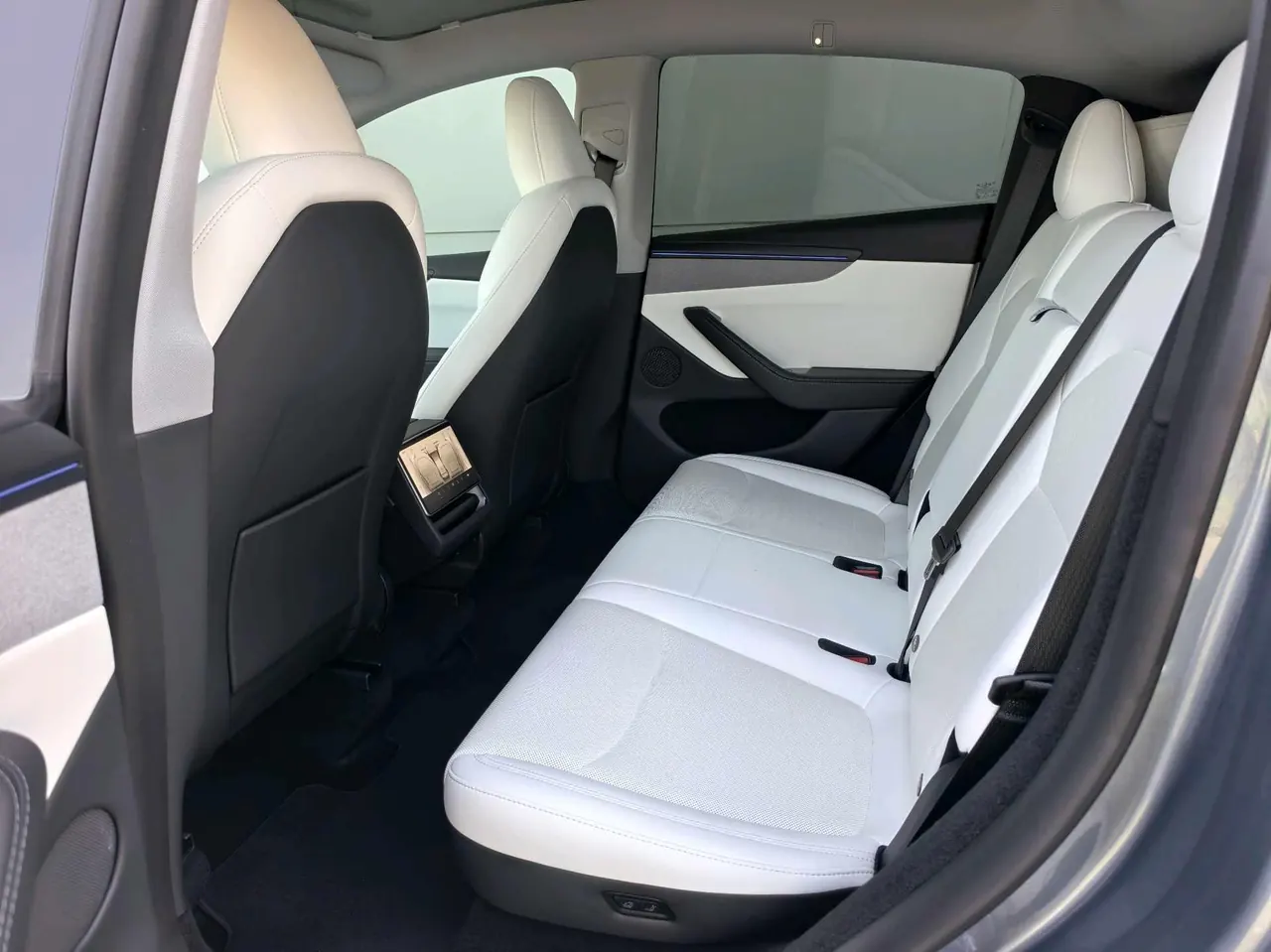 Tesla 2025 Model Y rear-wheel drive version automatic transmission 6