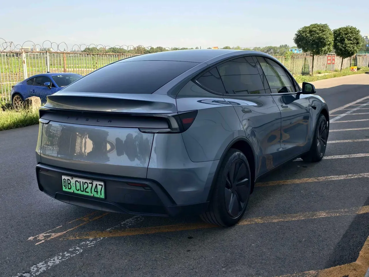 Tesla 2025 Model Y rear-wheel drive version automatic transmission 7
