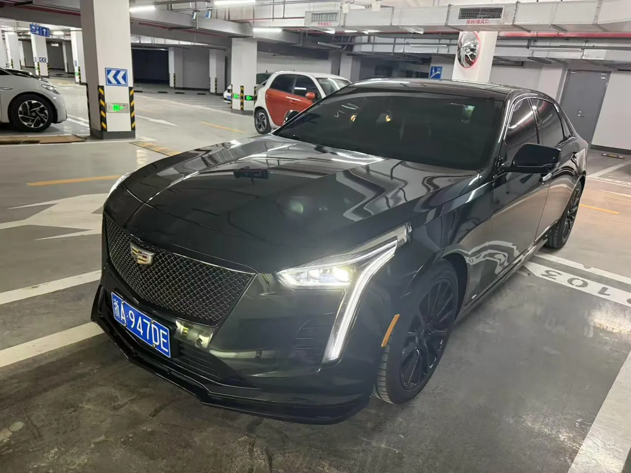 Open image lightbox: Cadillac 2022 CT6 2.0T 28T Platinum Automatic Gear