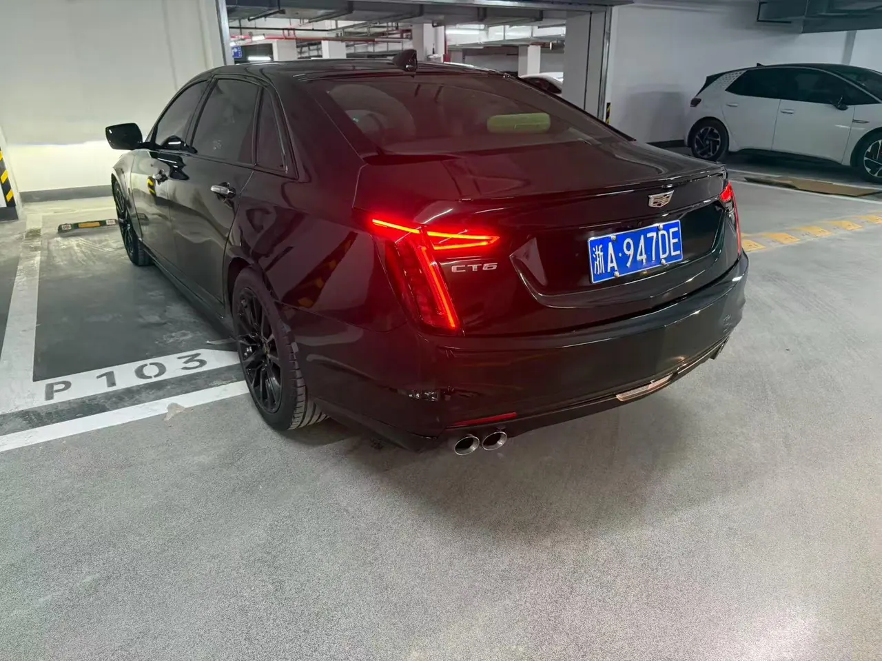 Cadillac 2022 CT6 2.0T 28T Platinum Automatic Gear 2