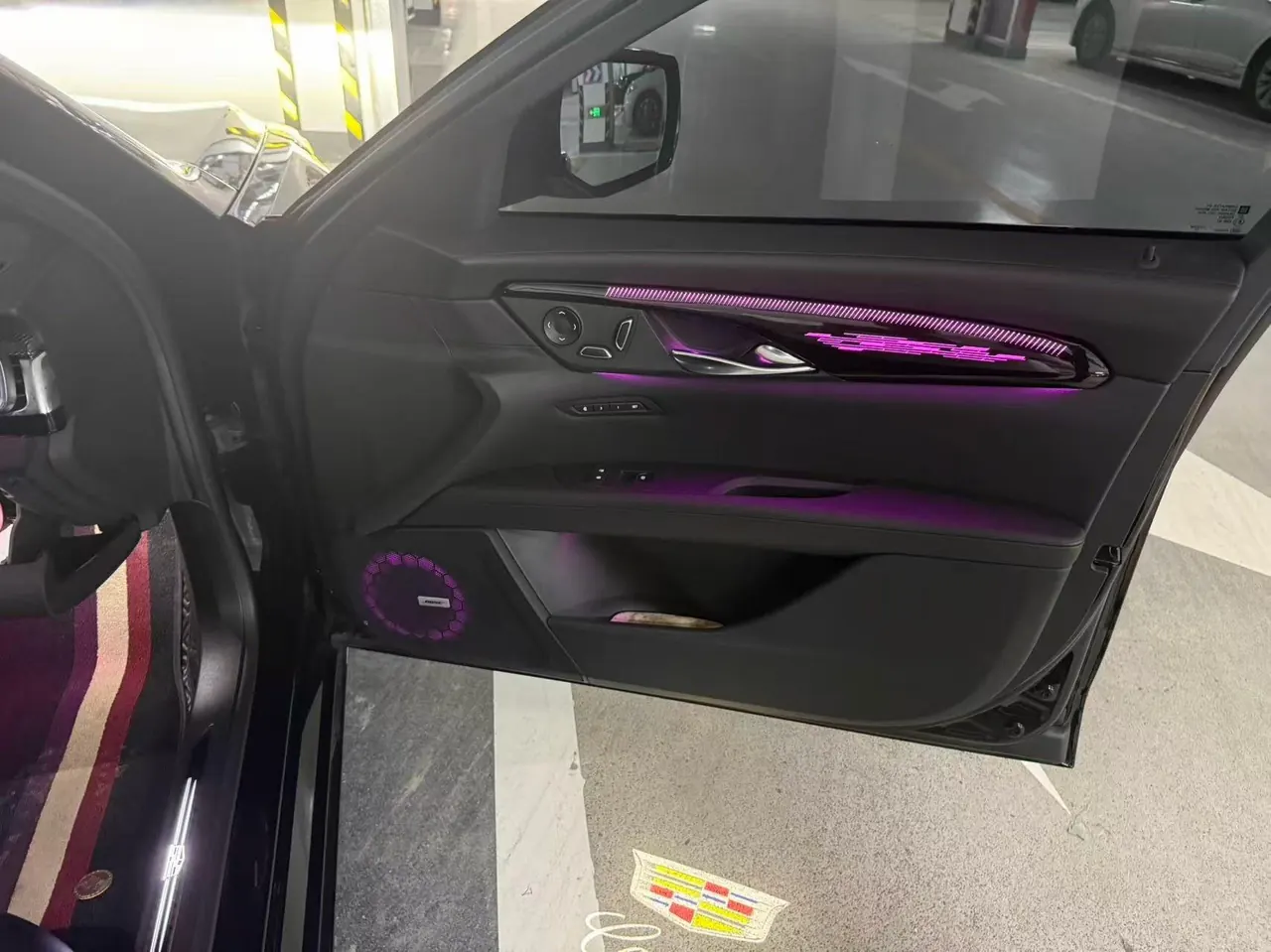 Cadillac 2022 CT6 2.0T 28T Platinum Automatic Gear 4