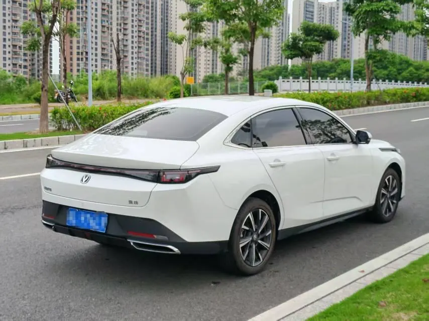 ChangAn 2025 Yidong 1.5T Blue Whale 500Bar Honorable Automatic Gear 9