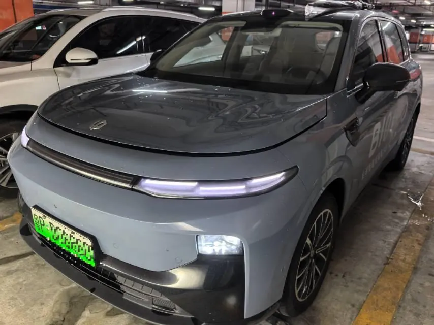 Open image lightbox: Leapmotor 2025 B 10 510 laser Radar smart driving version of automatic gear