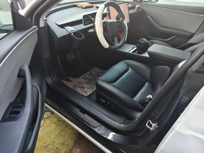 Tesla 2023 Model 3 Rejuvenation Edition Rear Wheel Drive Automatic Transmission 3