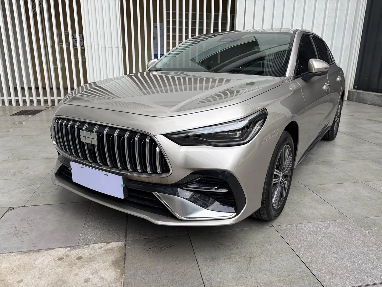 Open image lightbox: Geely Galaxy 2025 xingyao 6 EM-i 1.5 125km exploration version automatic gear