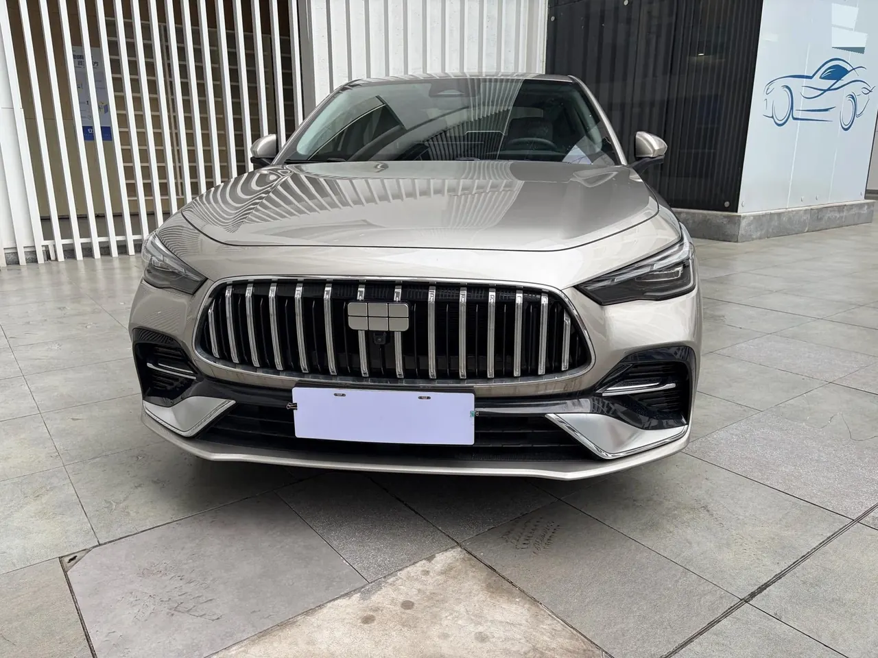 Geely Galaxy 2025 xingyao 6 EM-i 1.5 125km exploration version automatic gear 2