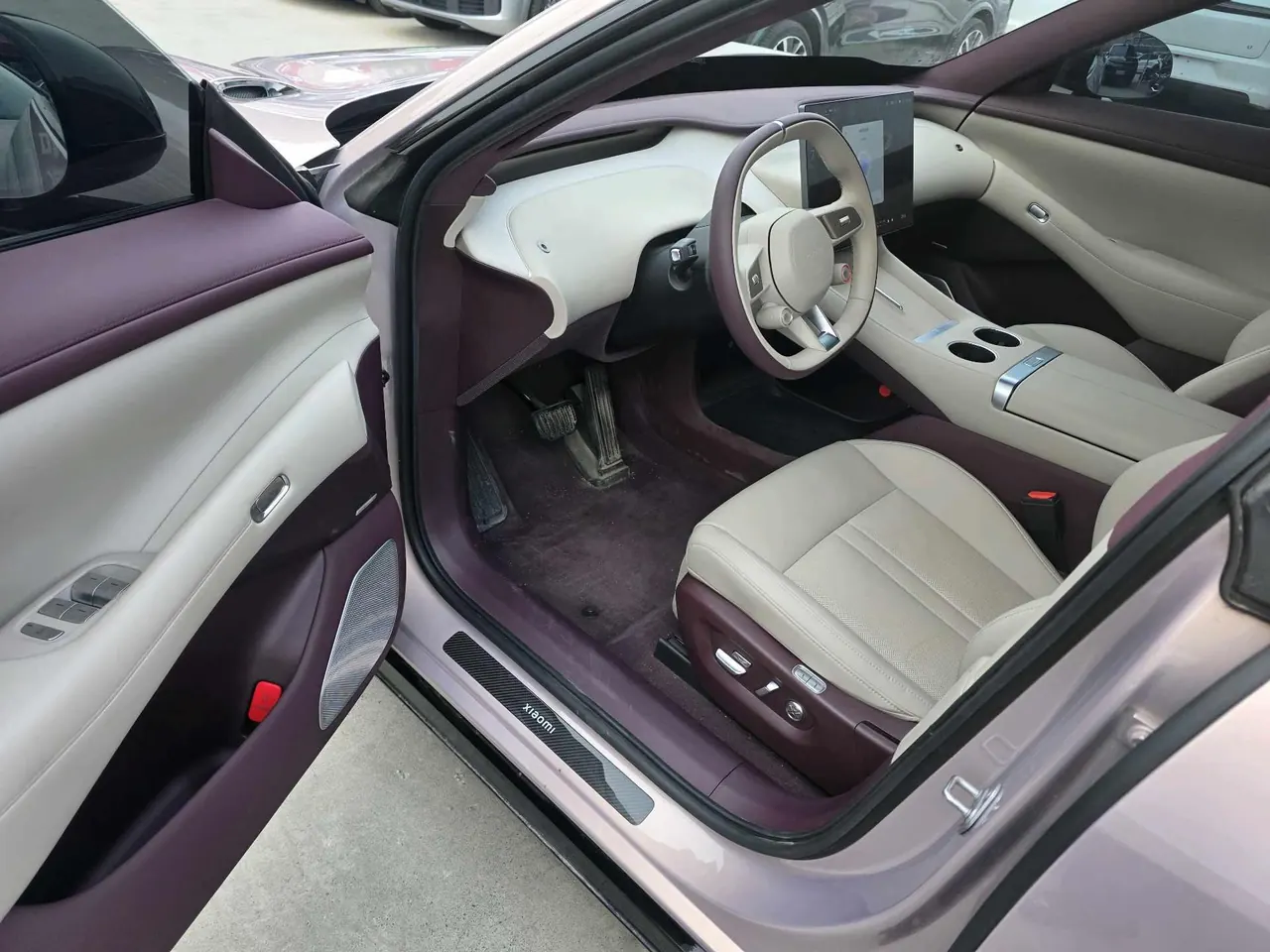 MI 2025 YU7 Long Endurance High Performance Four-wheel Drive Max Edition Automatic Gear 10