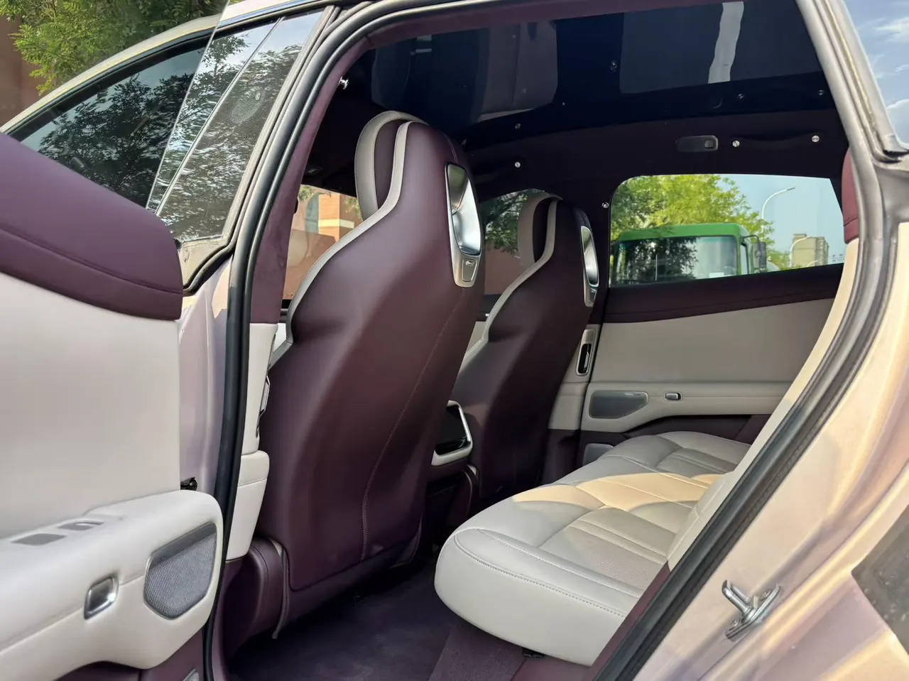 MI 2025 YU7 Long Endurance High Performance Four-wheel Drive Max Edition Automatic Gear 4