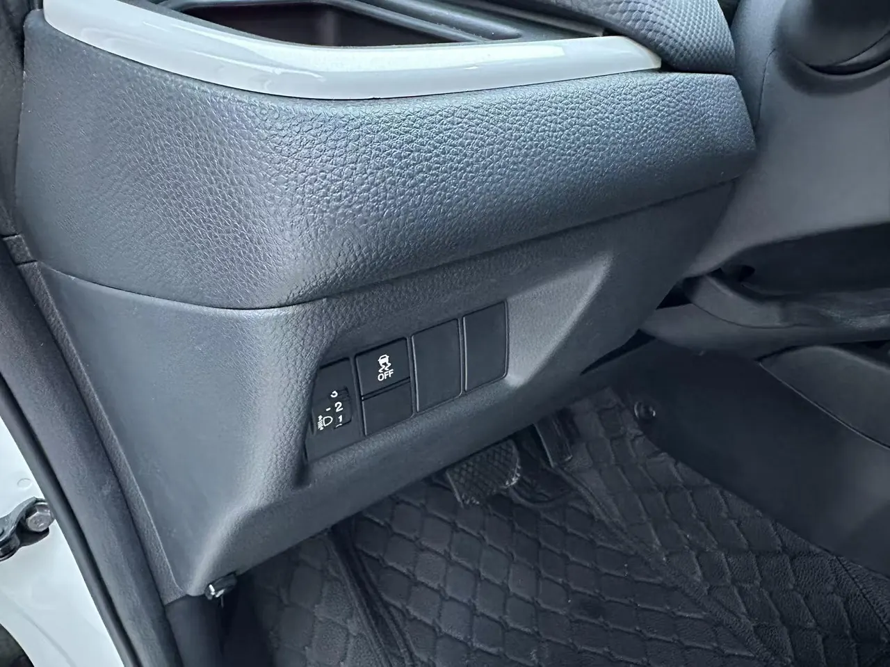 Honda 2022 Fit 1.5 Stepless Tide Enjoy Skylight Edition Automatic Gear 13