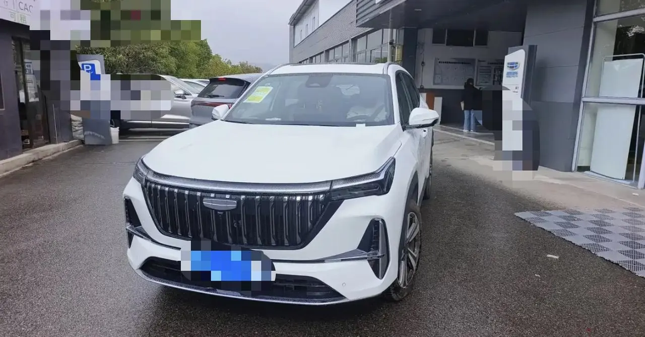 Open image lightbox: Geely 2025 Boyue L 1.5TD Splendid Automatic Gear