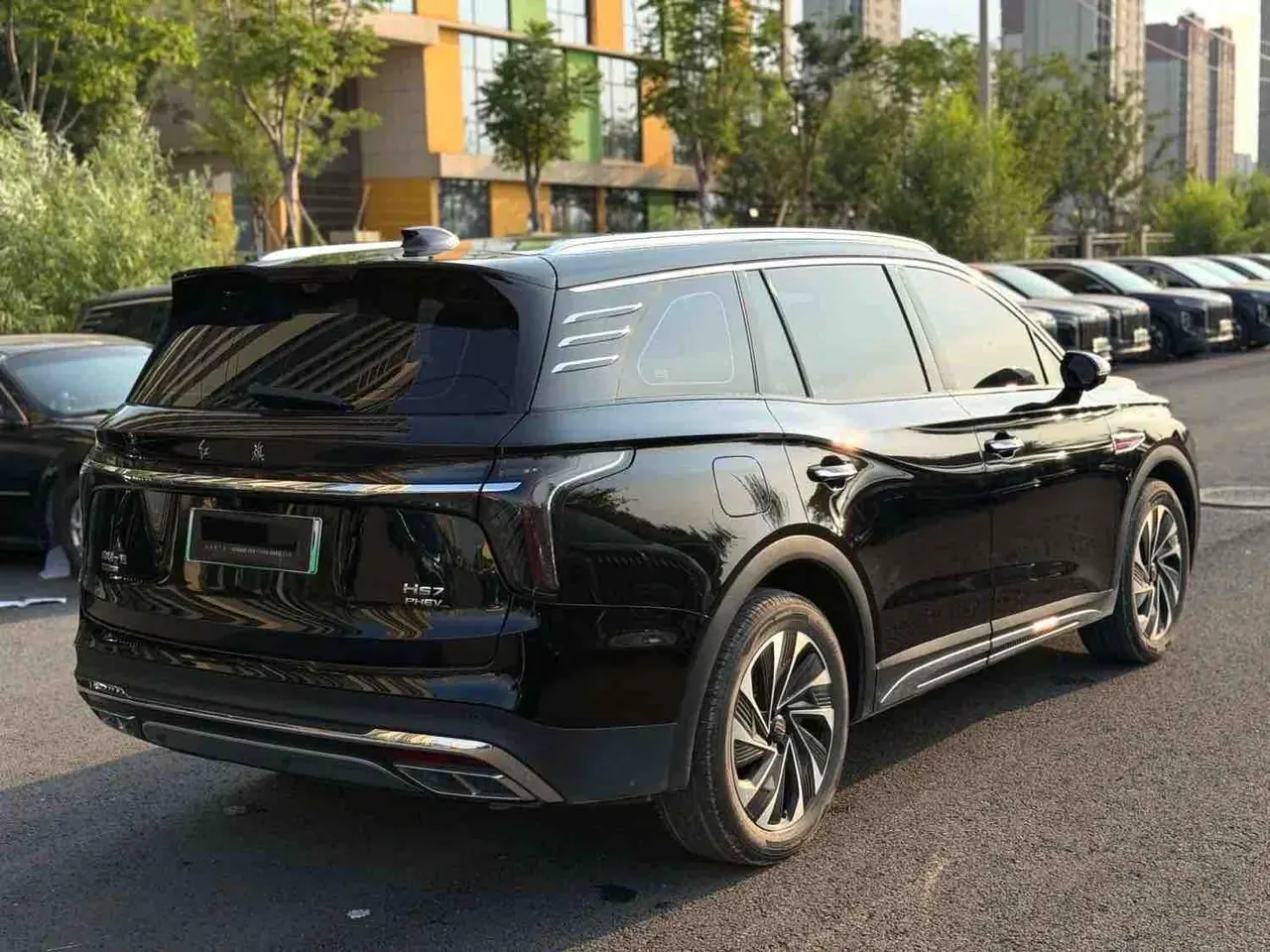 HongQi 2024 HS7 PHEV 2.0T 4-wheel drive flag smooth version 6-seat automatic gear 2