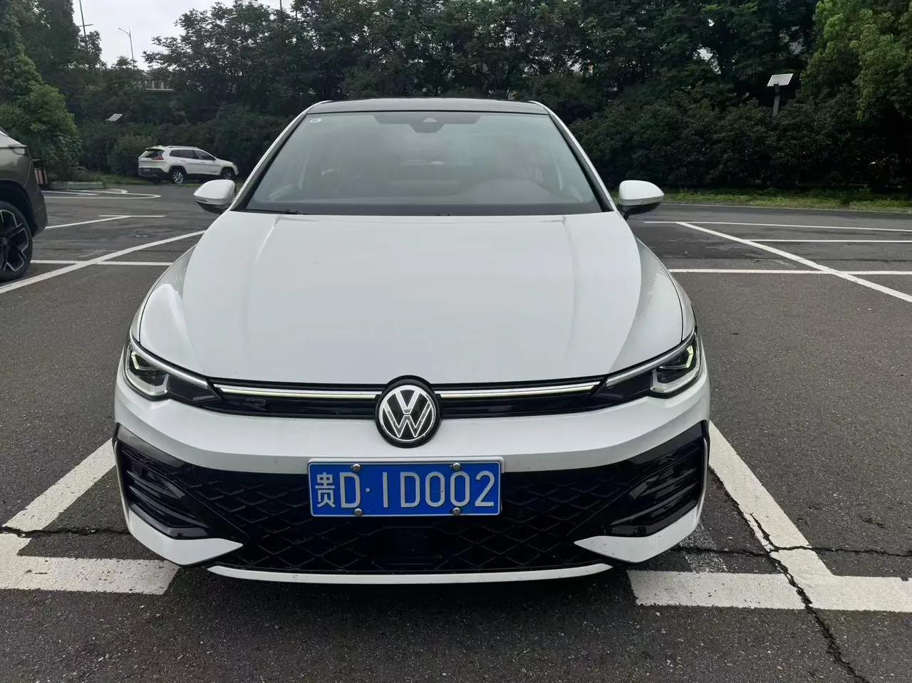 Volkswagen 2025 Golf 8 R-Line 1.5TSI 300TSI Automatic 2