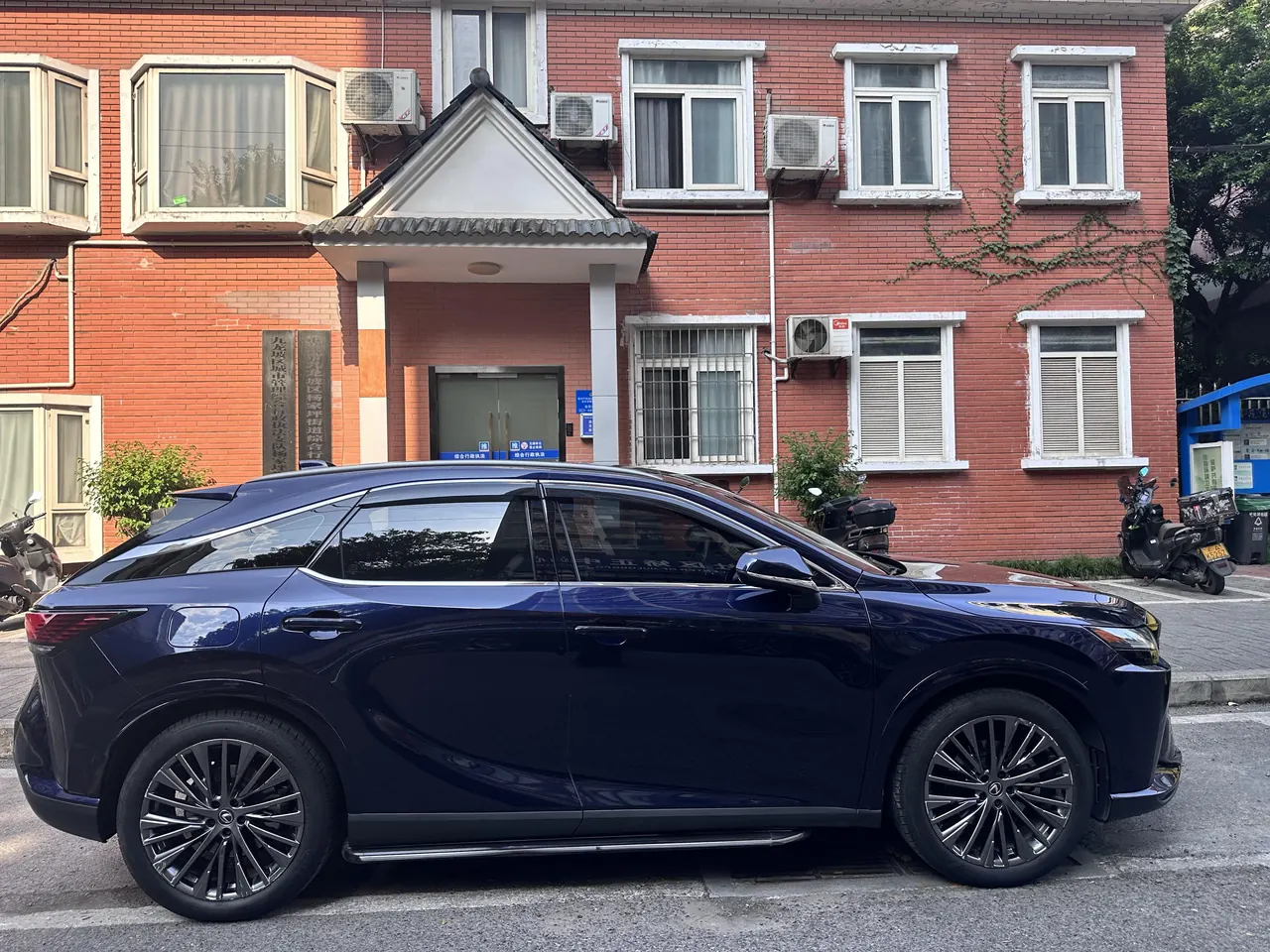 Lexus RX (Imported) 2023 RX450h 2.5 Stepless Four-wheel Drive Free Edition Automatic Gear 9