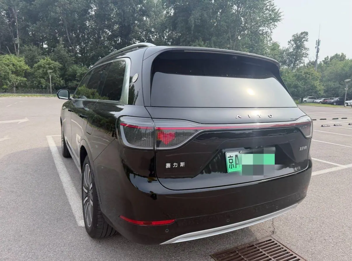 AITO 2024 AITO M9 extended range Ultra version 52kWh5 seat version automatic gear 2