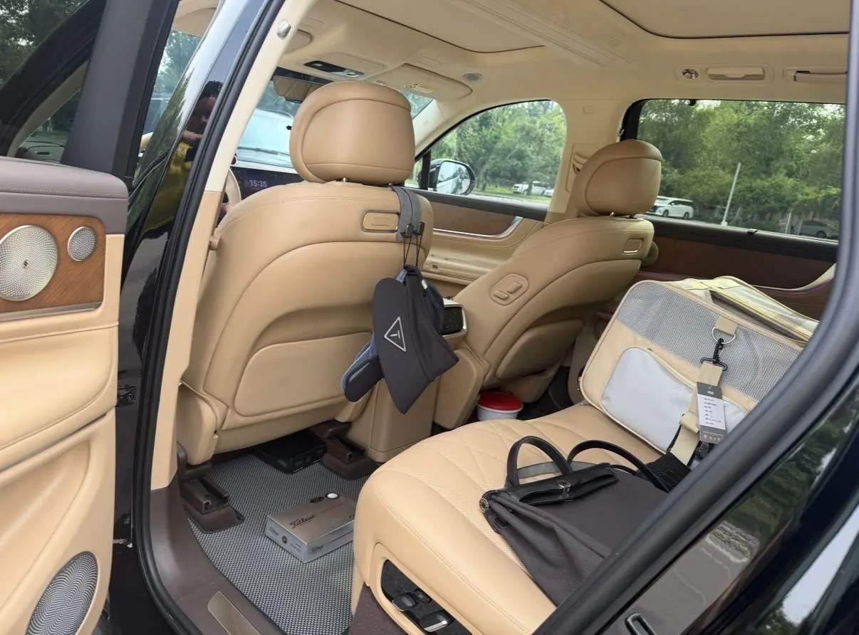 AITO 2024 AITO M9 extended range Ultra version 52kWh5 seat version automatic gear 5