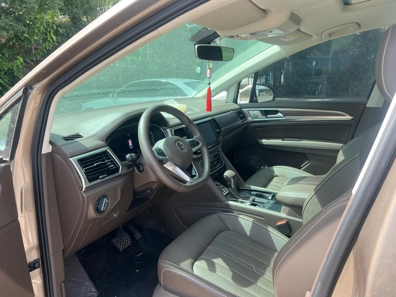 Volkswagen 2020 models of Viran (Viloran) 2.0TSI 330TSI Deluxe Edition Automatic Gear 4