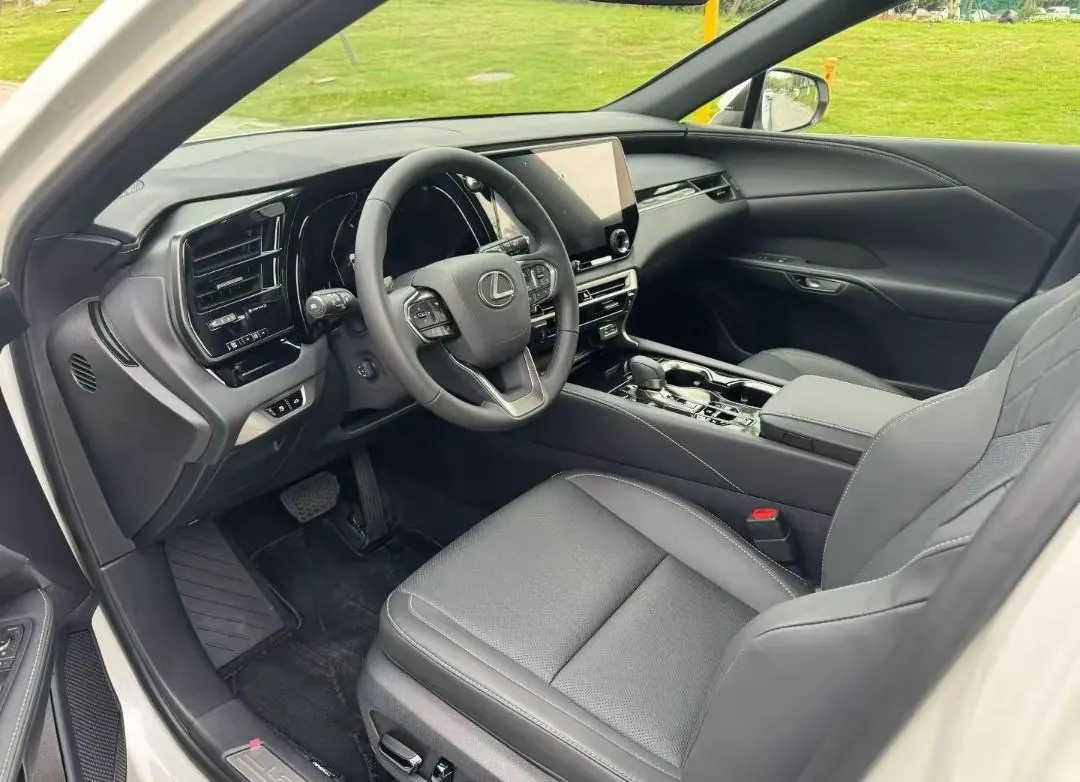 Lexus RX (Imported) 2026 RX300 2.0T Four-wheel Drive Edition Automatic Gear 4