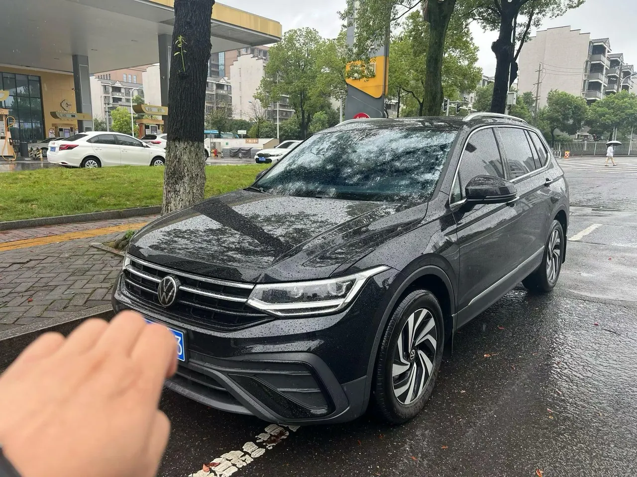 Открыть галерею: Volkswagen 2025 Tiguan L 1.5TSI 300TSI outstanding two-wheel drive Longteng version automatic gear
