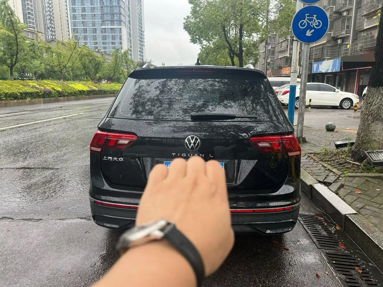 Volkswagen 2025 Tiguan L 1.5TSI 300TSI outstanding two-wheel drive Longteng version automatic gear 7