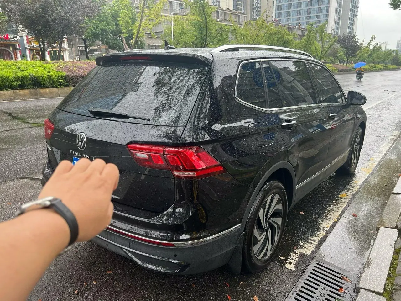Volkswagen 2025 Tiguan L 1.5TSI 300TSI outstanding two-wheel drive Longteng version automatic gear 8
