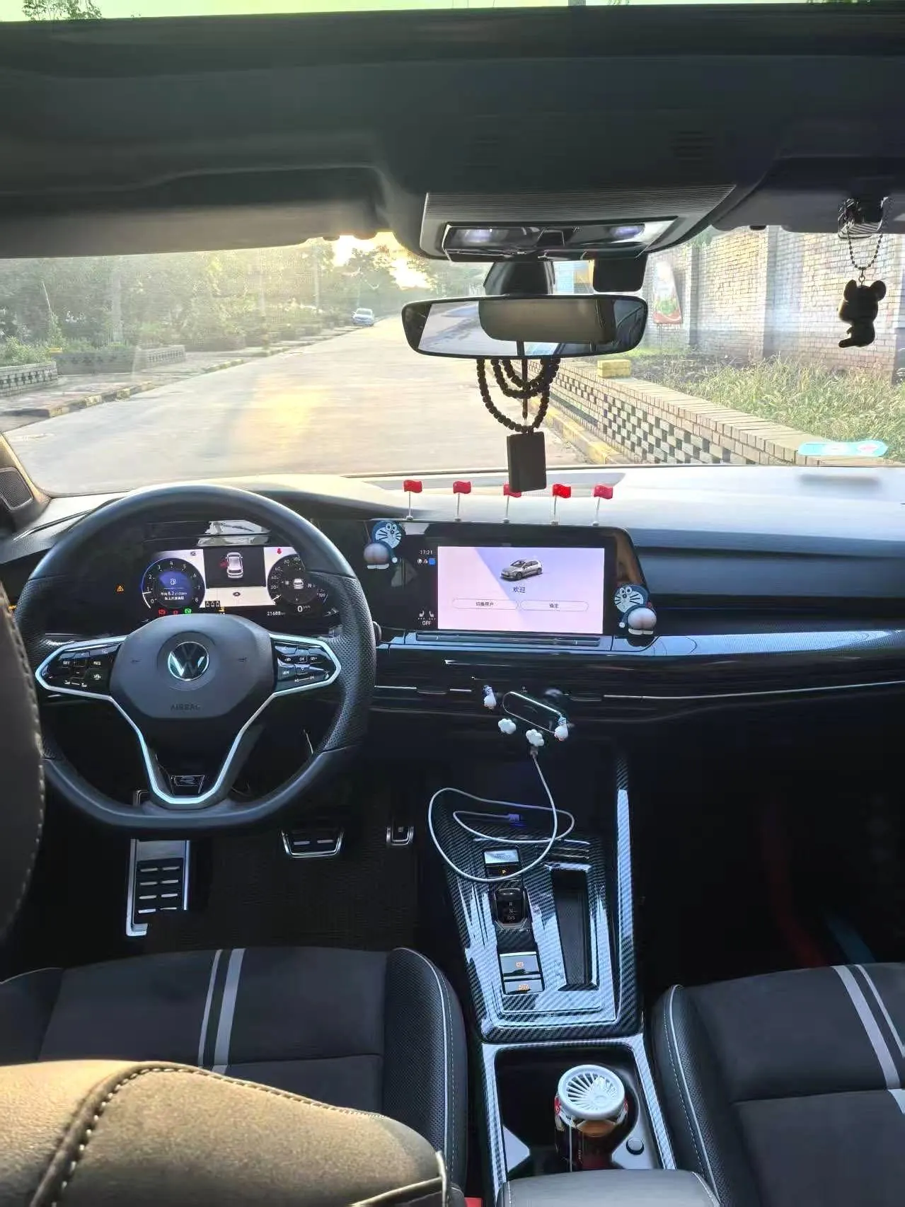 Volkswagen 2023 Golf 8 R-Line 1.4TSI 280TSI Lite Automatic 5