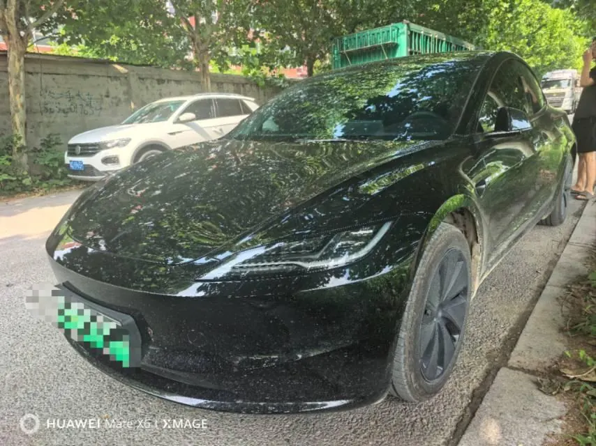 打开图片灯箱:Tesla 2025 Model 3 Rear-Wheel-Drive Edition (facelift) Automatic Transmission