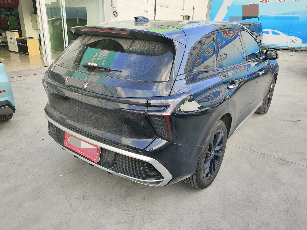 HongQi 2025 HS3 PHEV 1.5T 125km strength for 2 million commemorative automatic gear 10