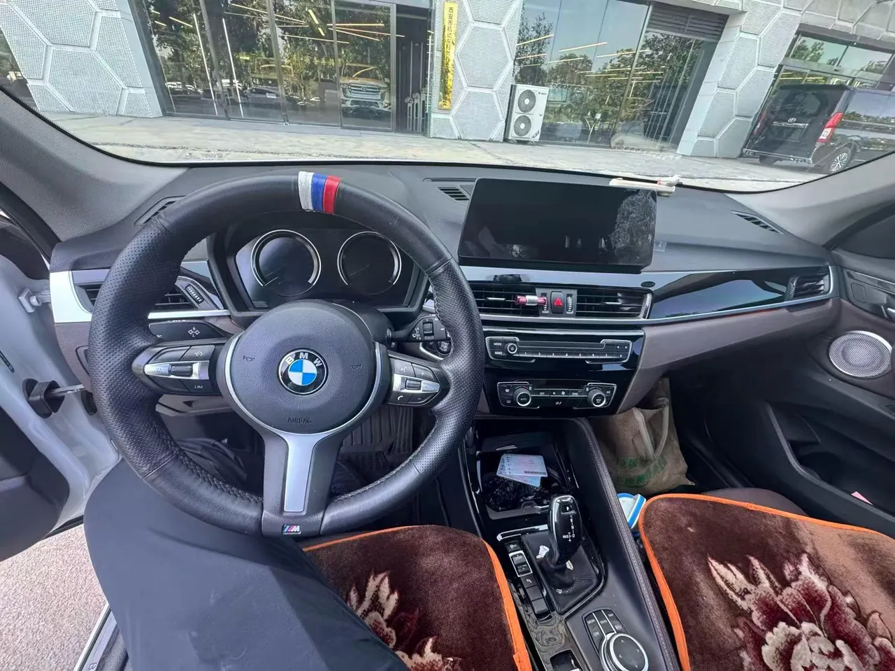 BMW 2021 X1 sDrive20Li 1.5T exclusive automatic gear 2
