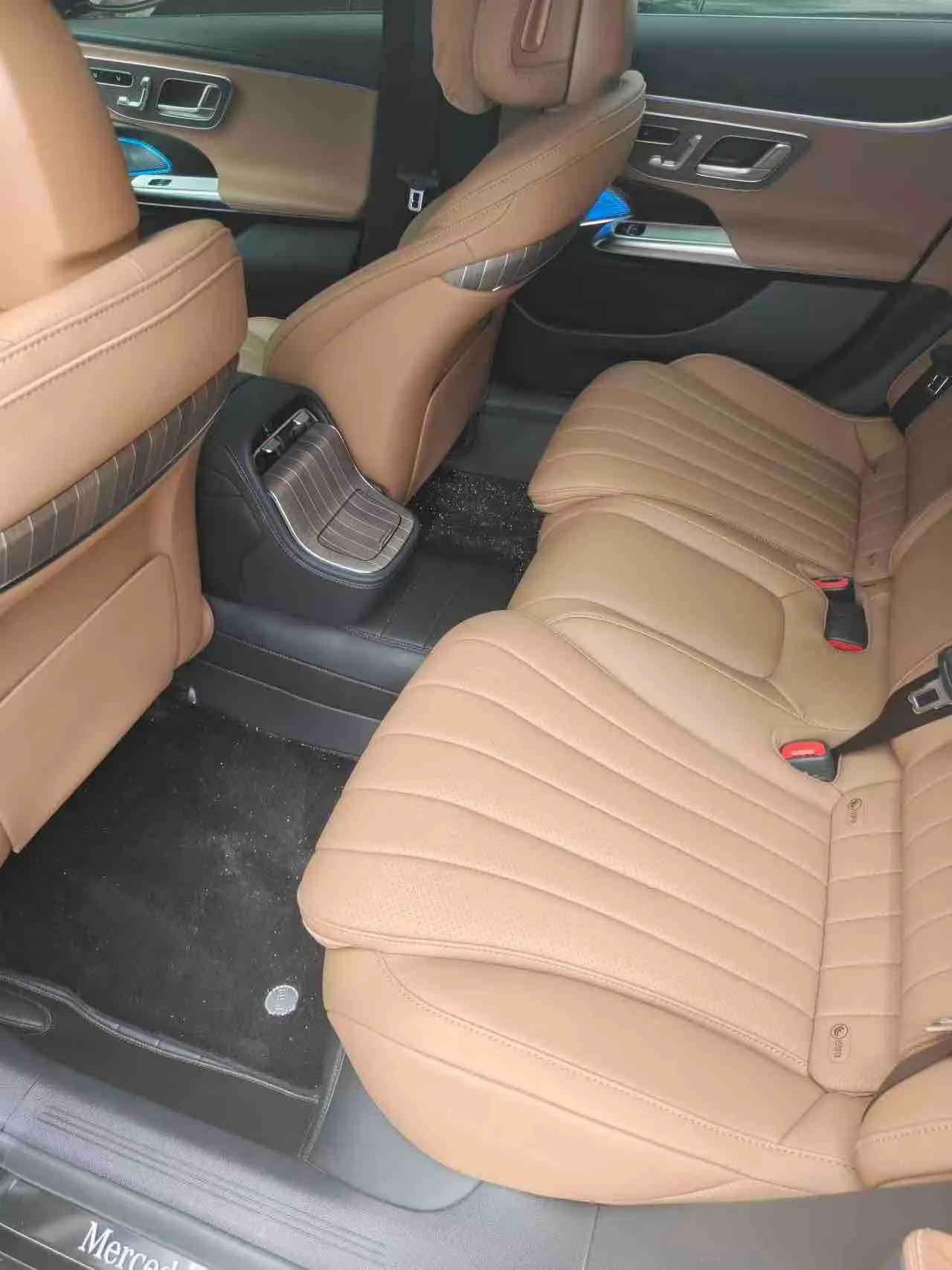 Mercedes Benz E-Class 2026 model E 300 L 48V 2.0T Luxury Edition Automatic 3