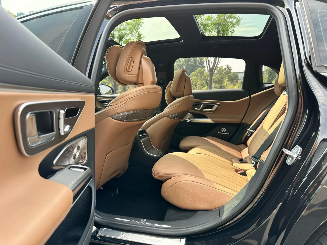 Mercedes Benz E-Class 2026 model E 300 L 48V 2.0T Luxury Edition Automatic 8