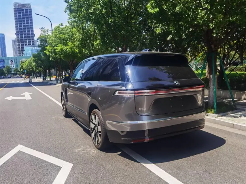 NIO 2026 ES 9 102kWh Executive Island Deluxe Automatic Gear 5