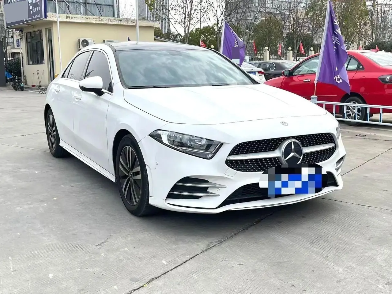 Mercedes Benz Class A 2020 A 180 L 1.3T Sports Automatic 3