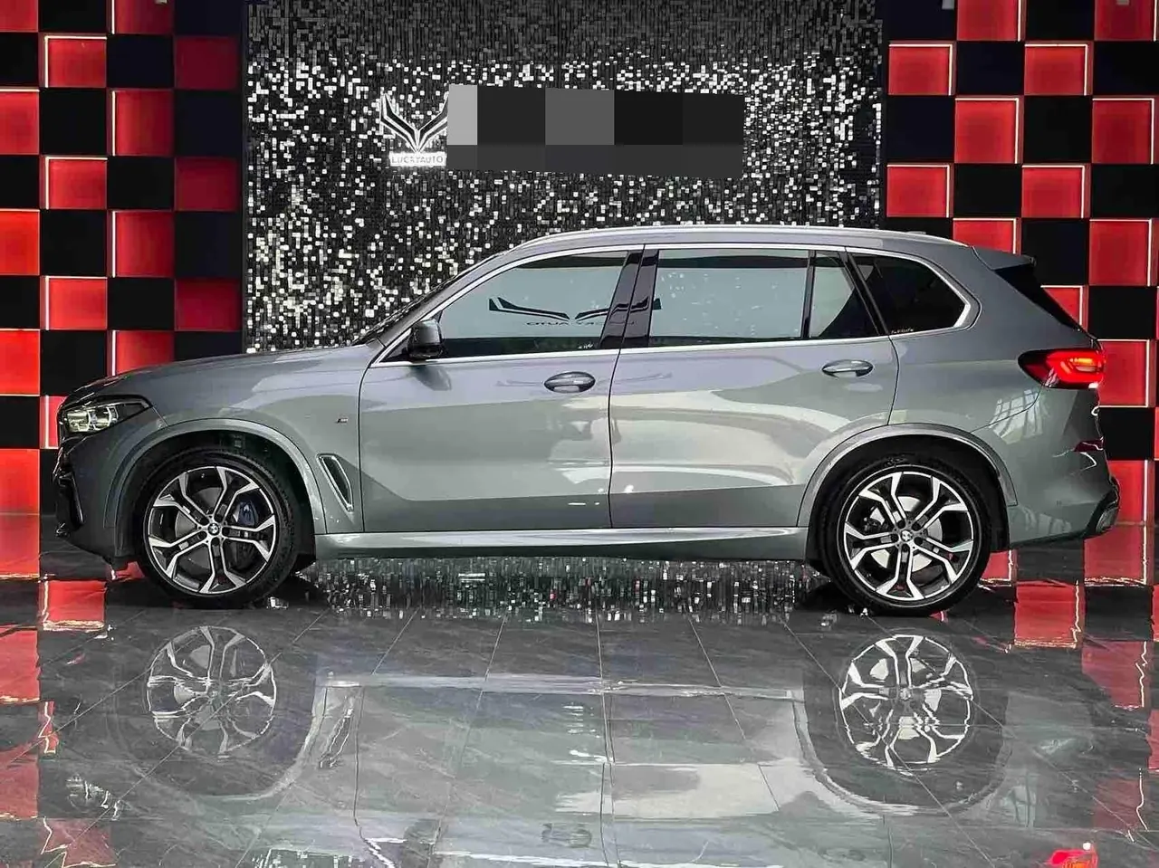 BMW 2022 X5 xDrive40Li 48V 3.0T exclusive M sports suit (modified) automatic gear 3