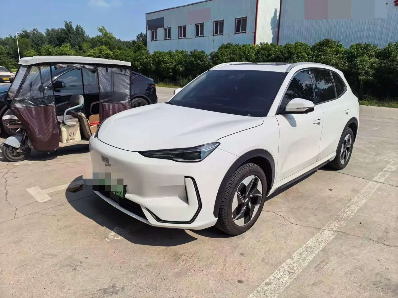 Open image lightbox: Geely Galaxy 2024 E 5 530km Discovery Edition Automatic Gear