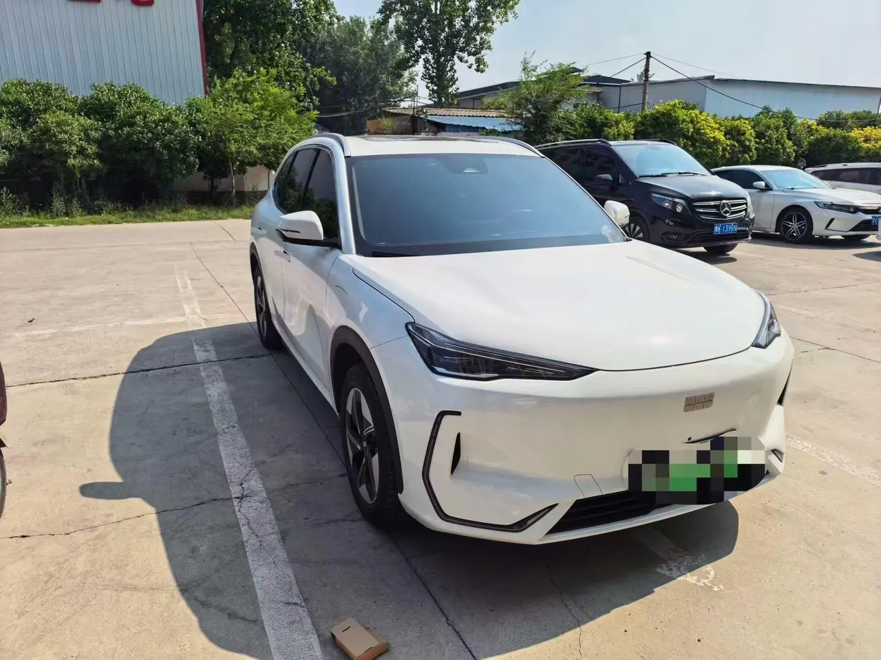 Geely Galaxy 2024 E 5 530km Discovery Edition Automatic Gear 2